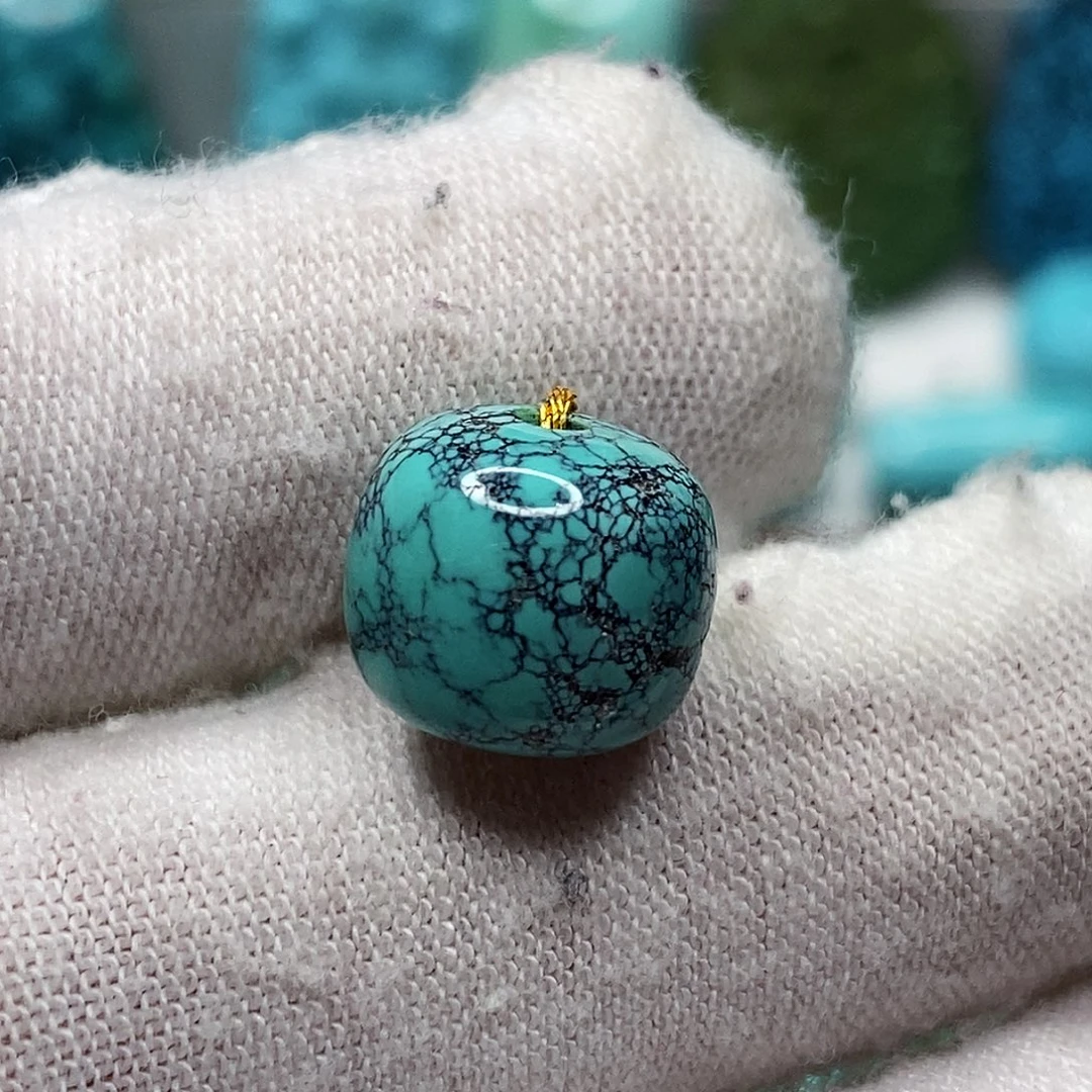 绿松石未镶嵌天然原矿 带武汉地大证书