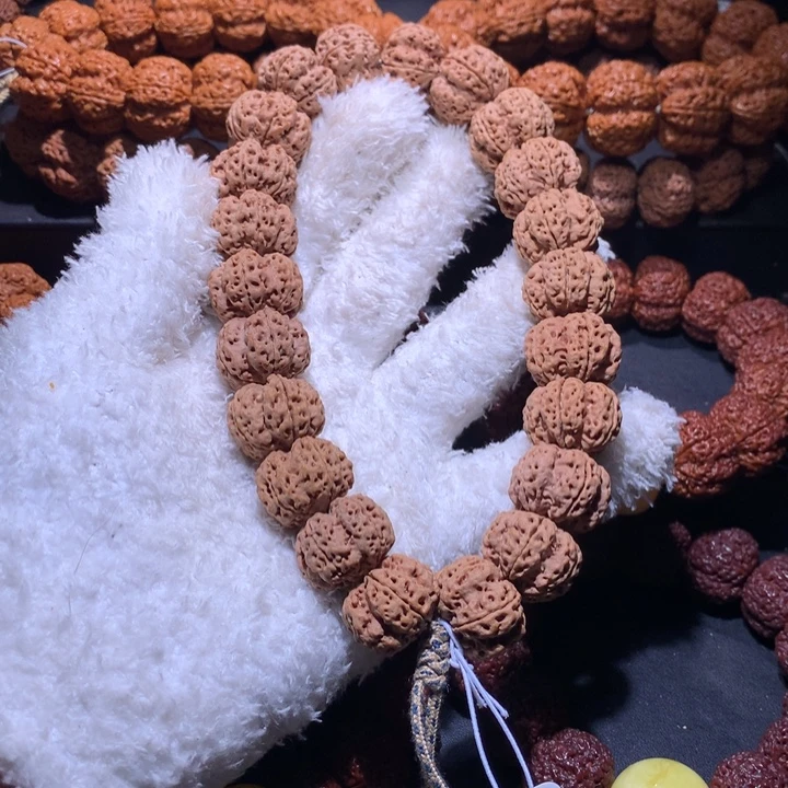 金刚菩提吊坠22尺梁飞碟梅花手持定制