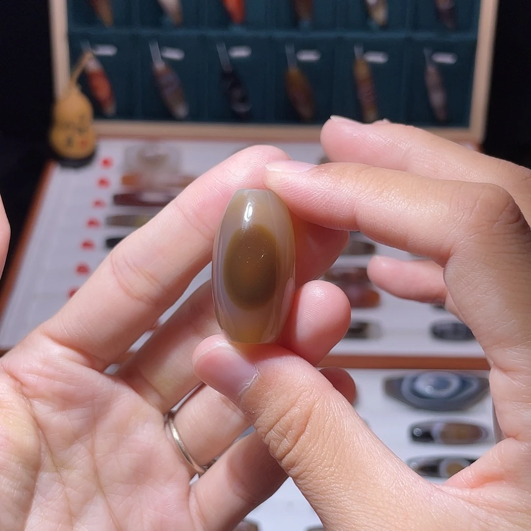 玛瑙/玉髓未镶嵌吊坠(赠链)