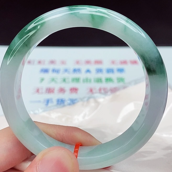 翡翠手镯未镶嵌55圈口
