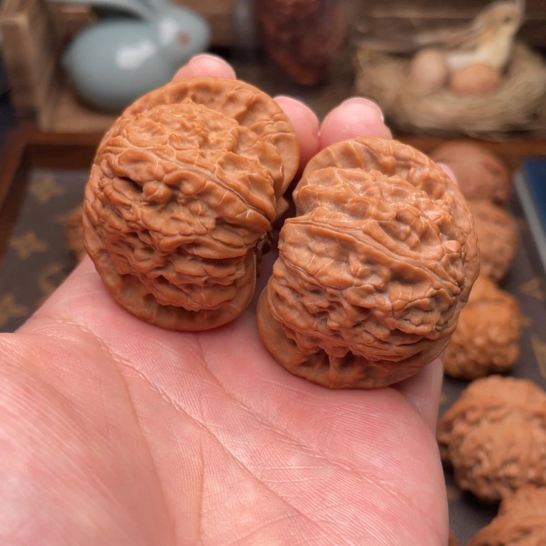 文玩核桃把件G4号44尺白狮子