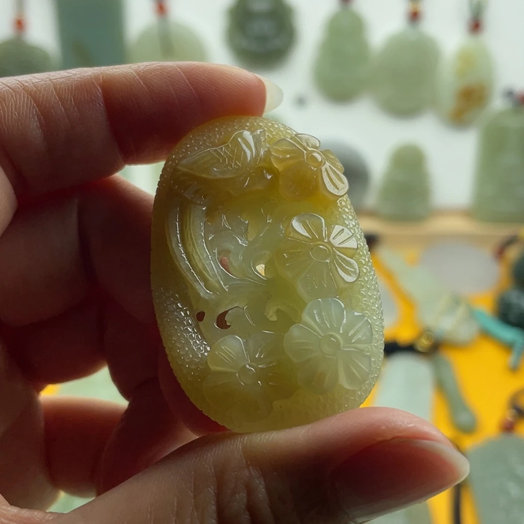 【闪购商品】双面精雕喜上眉梢吊坠