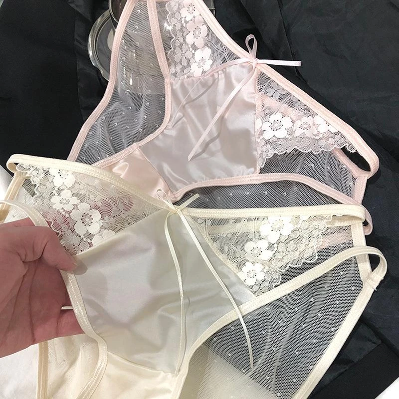 法式缎面镂空纯欲风绑带冰丝女士蕾丝内裤女新款女生性感日系
