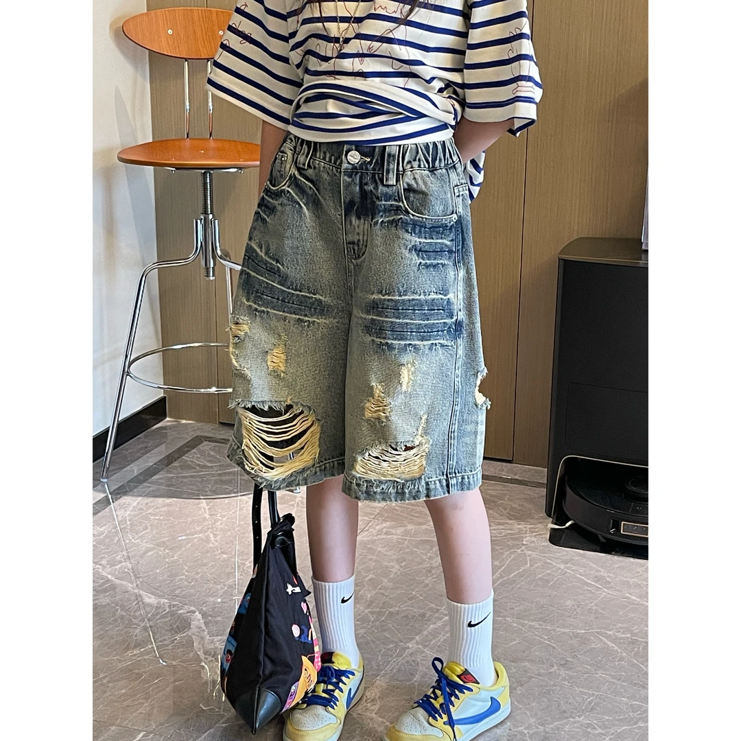 YYUUKO 复古水洗直筒宽松破洞牛仔中裤—25115