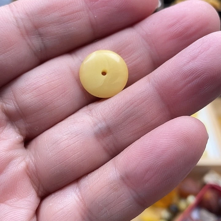 琥珀未镶嵌套链吊坠