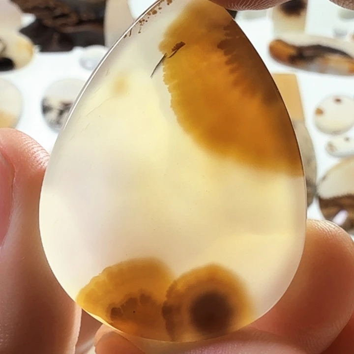 未镶嵌玛瑙/玉髓珠宝半成品