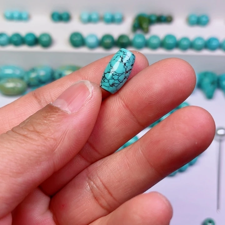 烂***天绿松石未镶嵌珠宝半成品