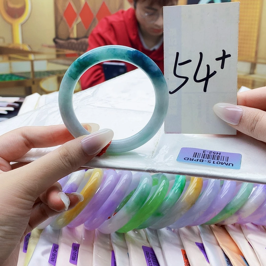 翡翠未镶嵌手镯ii