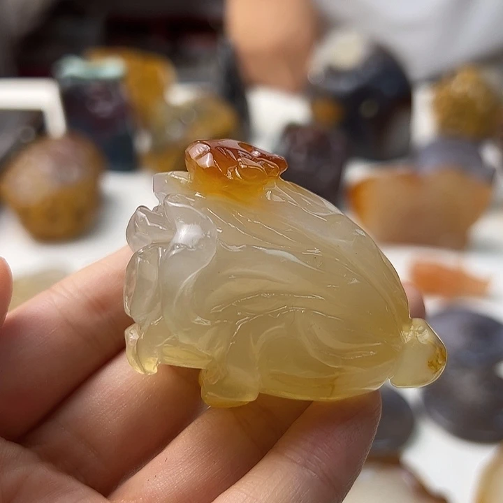 未镶嵌颈饰玛瑙/玉髓