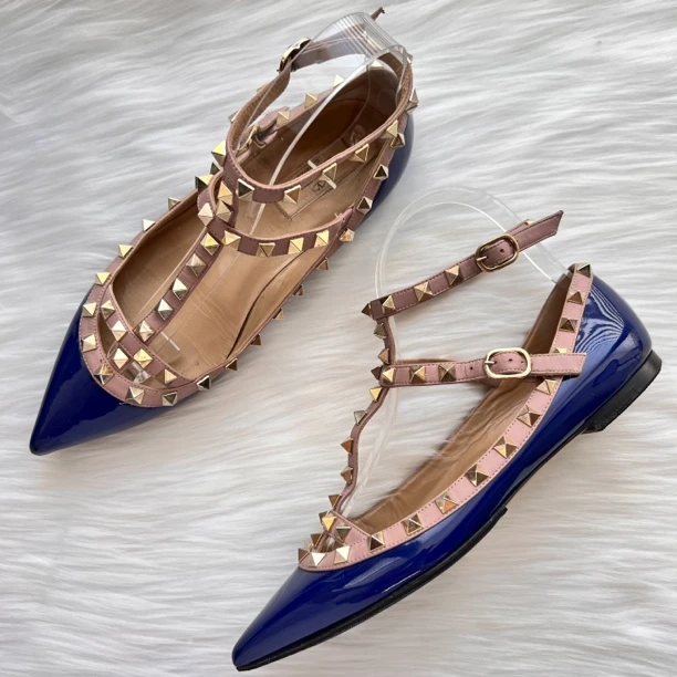 99新 Valentino/华伦天奴 铆钉二系搭扣单鞋 37码 公价7.5K j2067