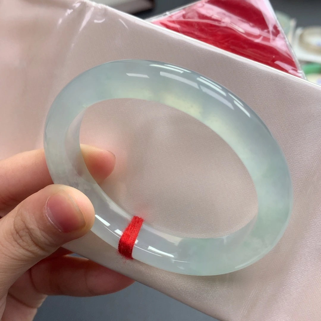翡翠未镶嵌手镯31号贵妃