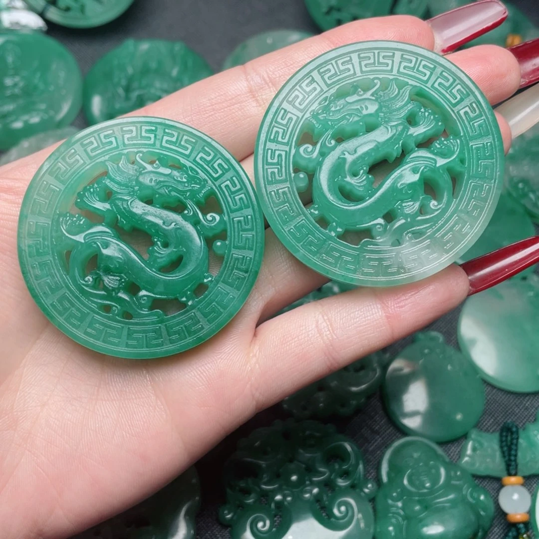 石英质玉颈饰未镶嵌