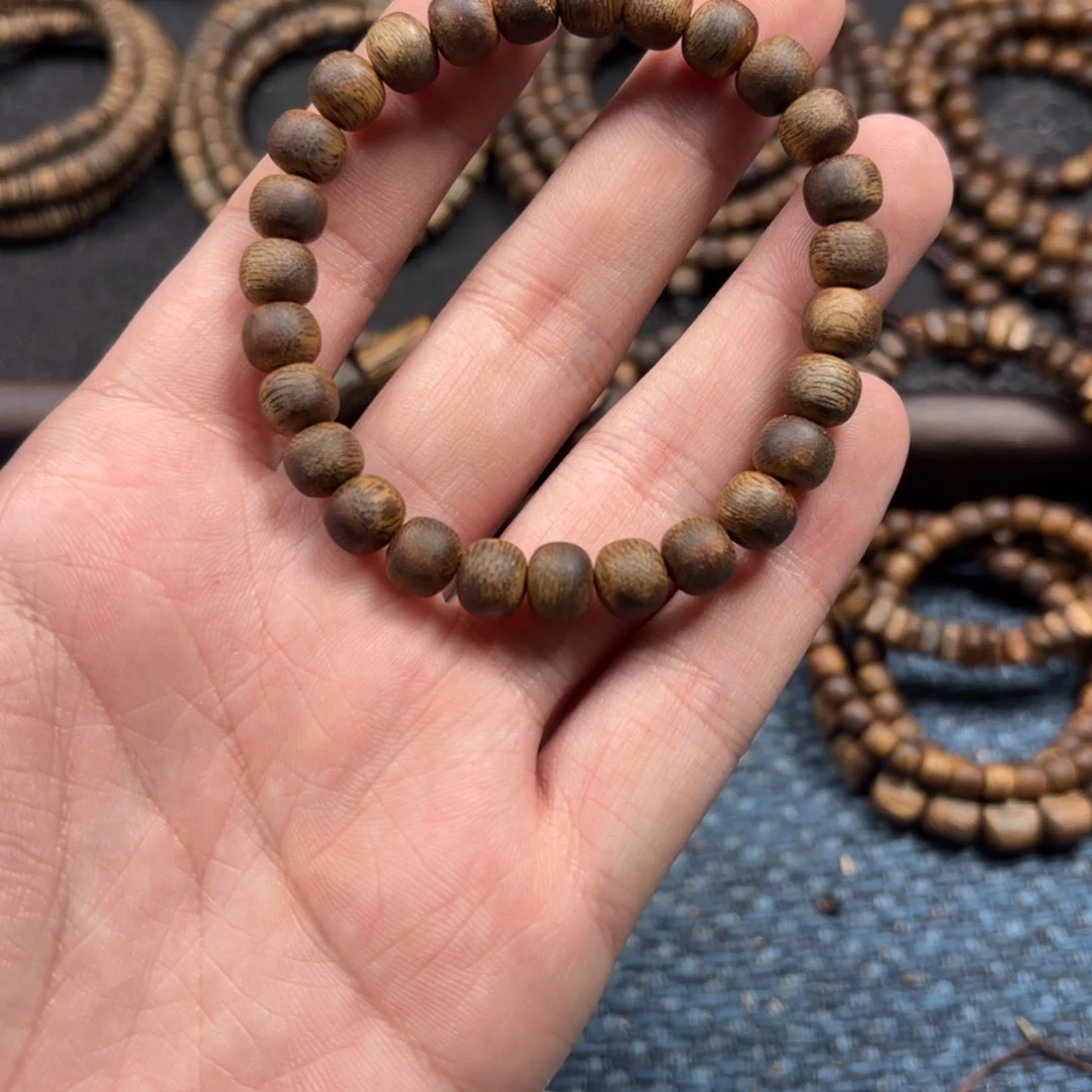 手串沉香海南莺歌绿奇楠卡8老形