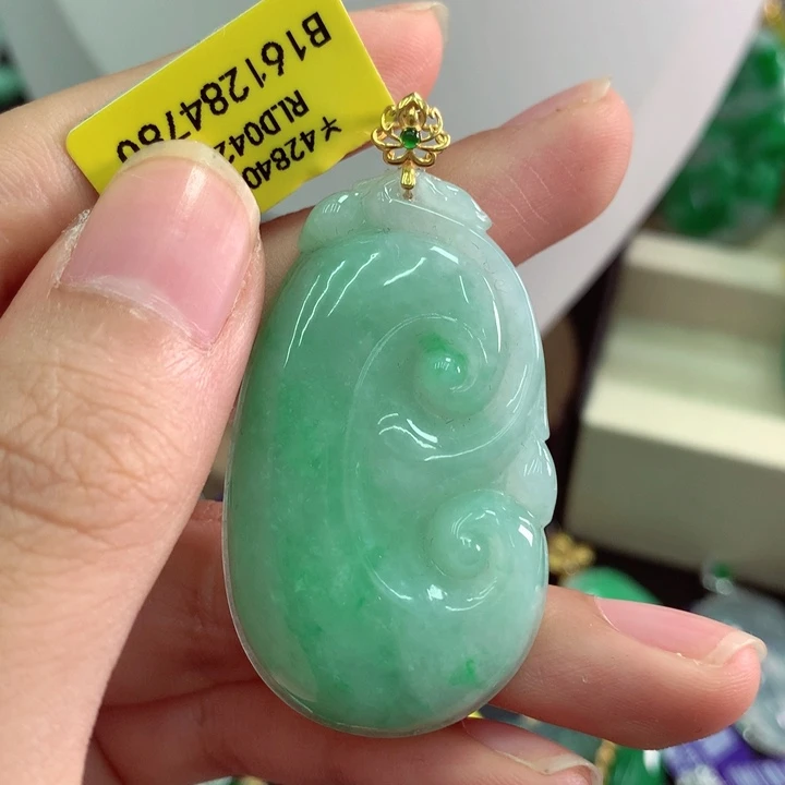 吊坠(不含链)18K金镶嵌翡翠