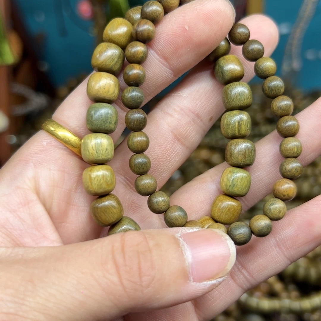 无事牌维腊木（绿檀）