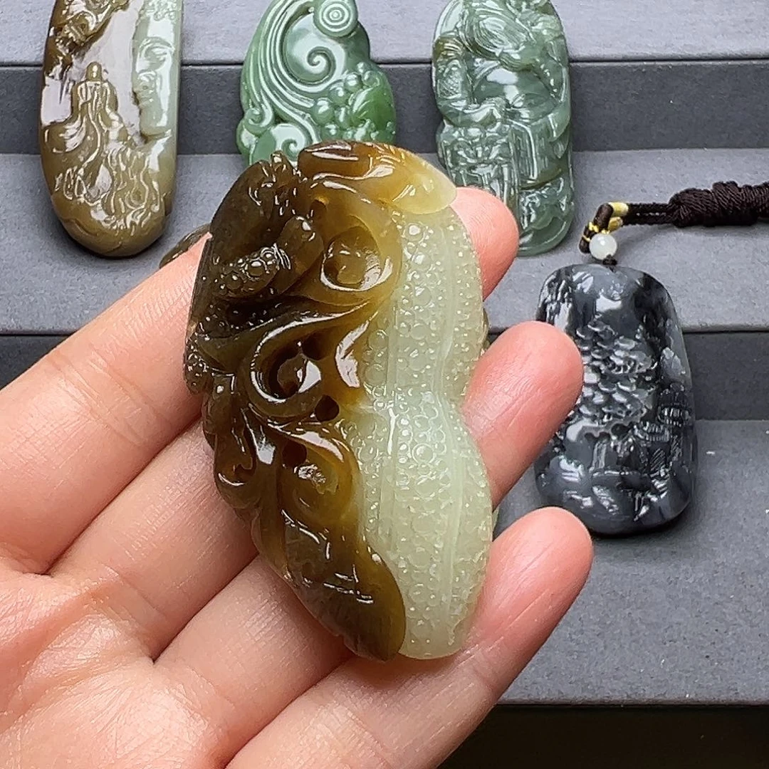 和田玉未镶嵌挂件