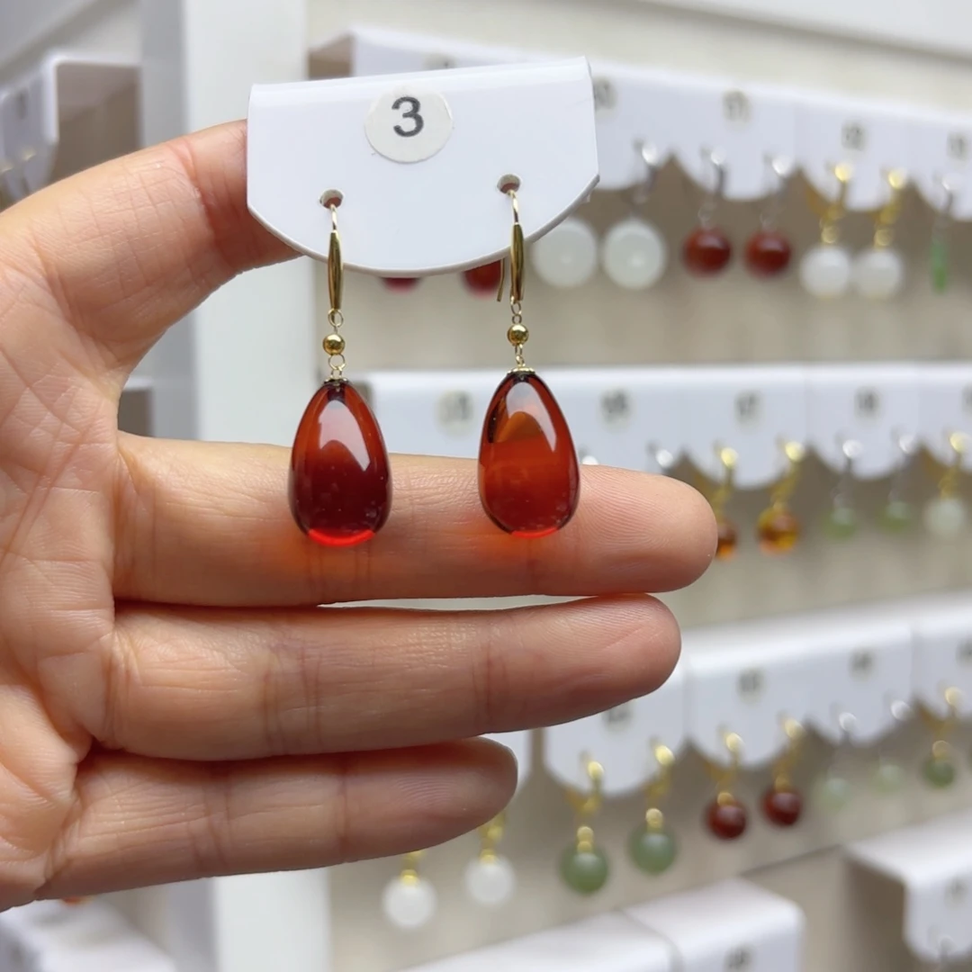 血珀18K金镶嵌耳饰