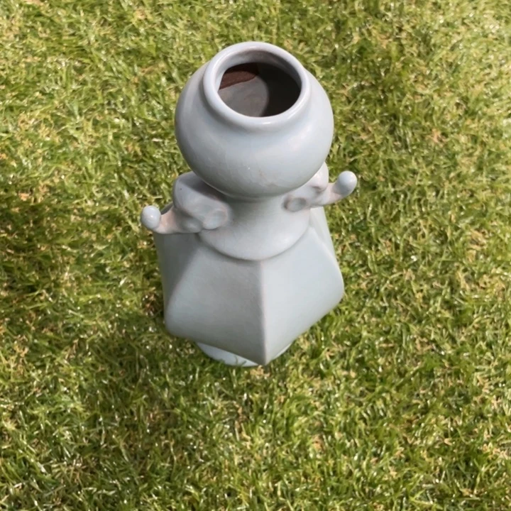 陶瓷碗**宙汝窑瓷器1件