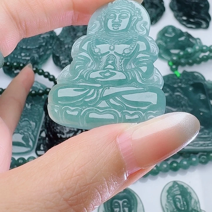 颈饰未镶嵌翡翠多样性发其一