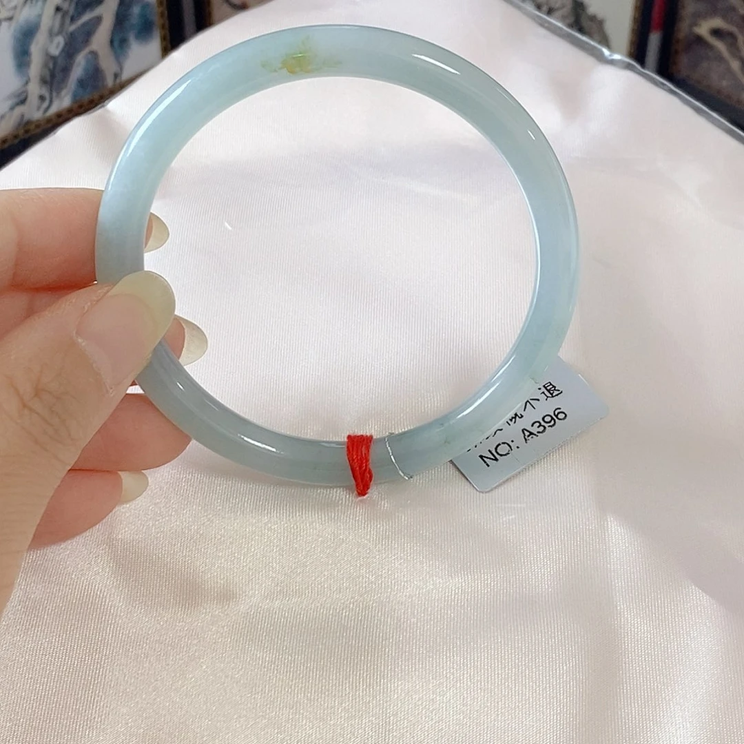 翡翠未镶嵌手镯57