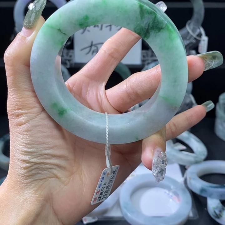 定制翡翠天然翡翠A货未镶嵌戏**姐