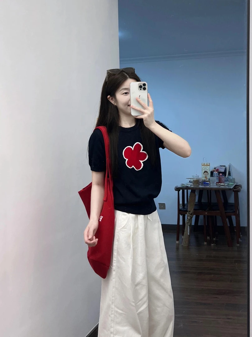 2025夏季新款法式复古撞色花朵圆领短袖针织上衣女百搭直筒裤套装