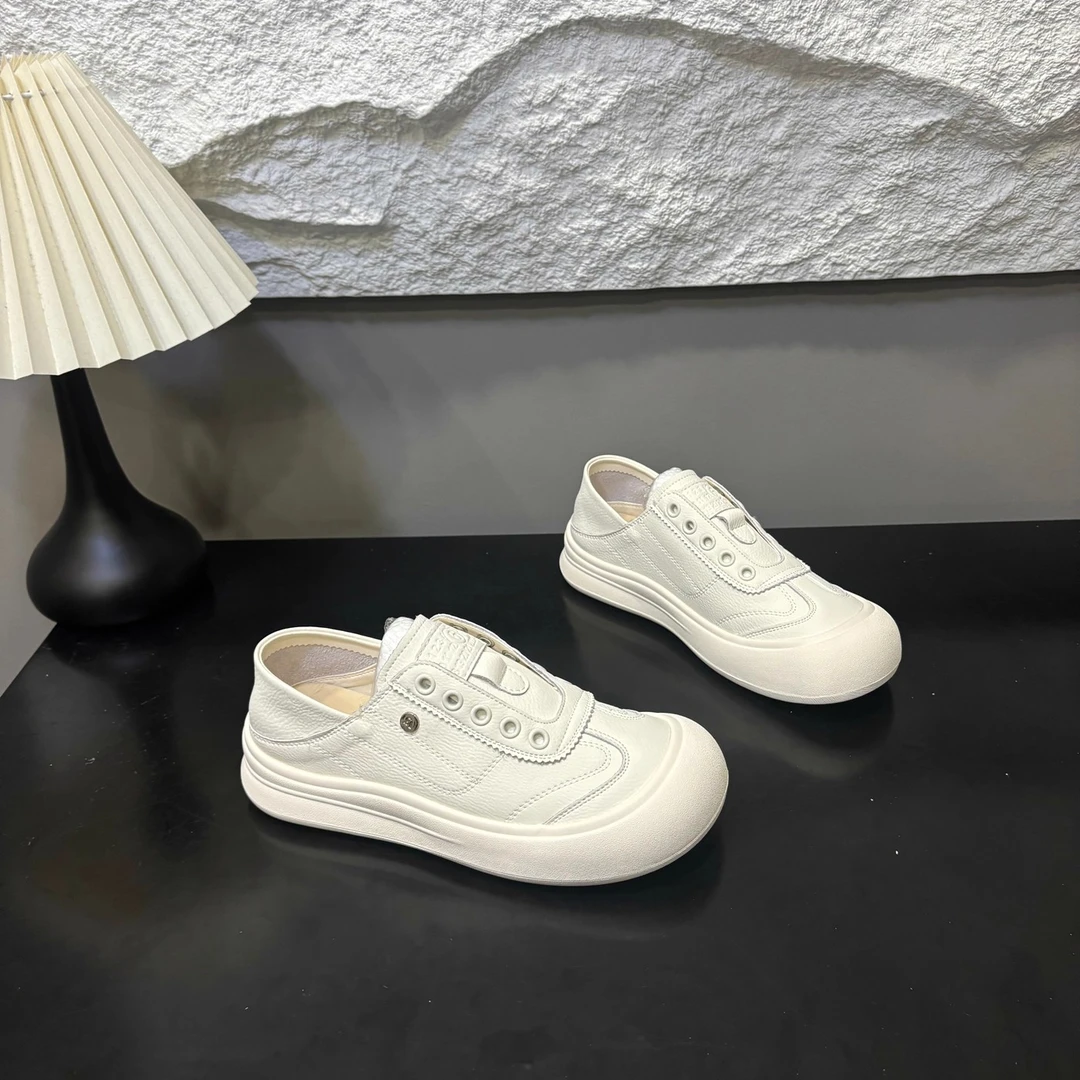 一脚蹬两穿小白鞋女2025秋季新款圆头软底懒人厚底板鞋休闲运动鞋