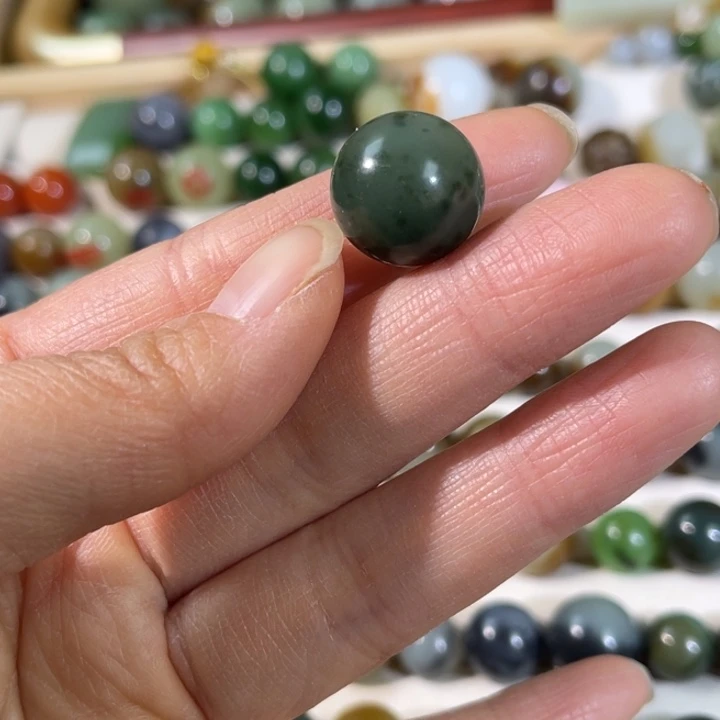 和田玉（糖玉）未镶嵌珠宝半成品16