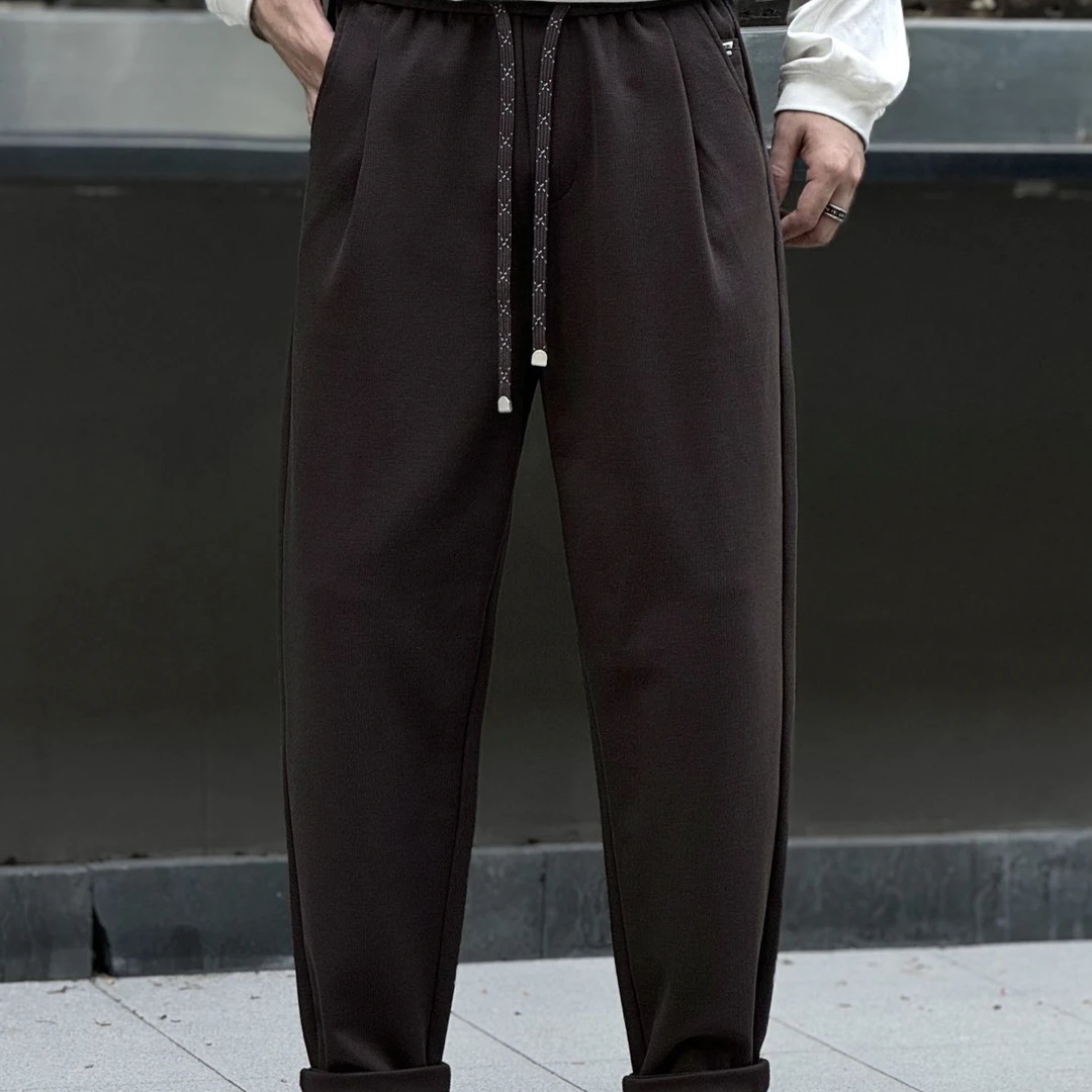2025秋季新款高品质轻奢松紧腰纯色小直筒休闲裤男宽松抽绳长裤