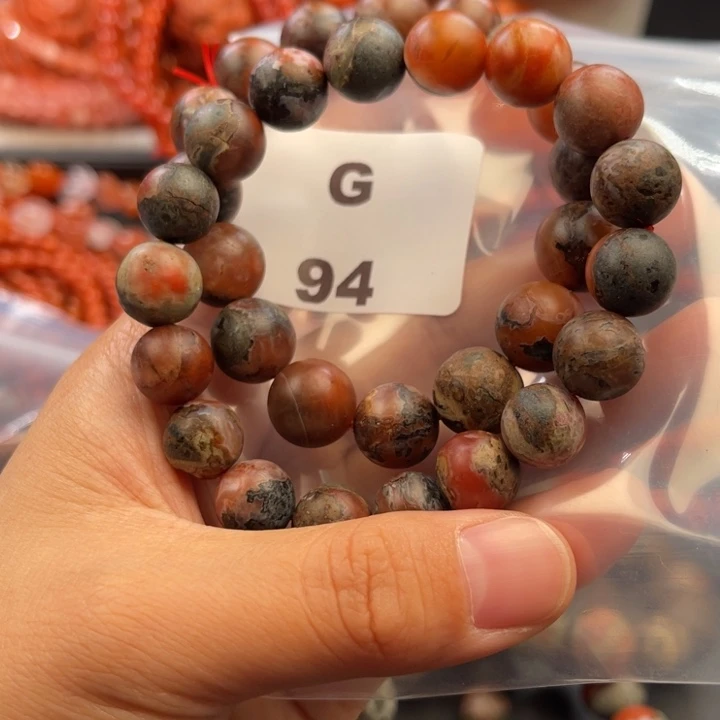 南红玛瑙未镶嵌多样性发货默认微瑕称重74.1克