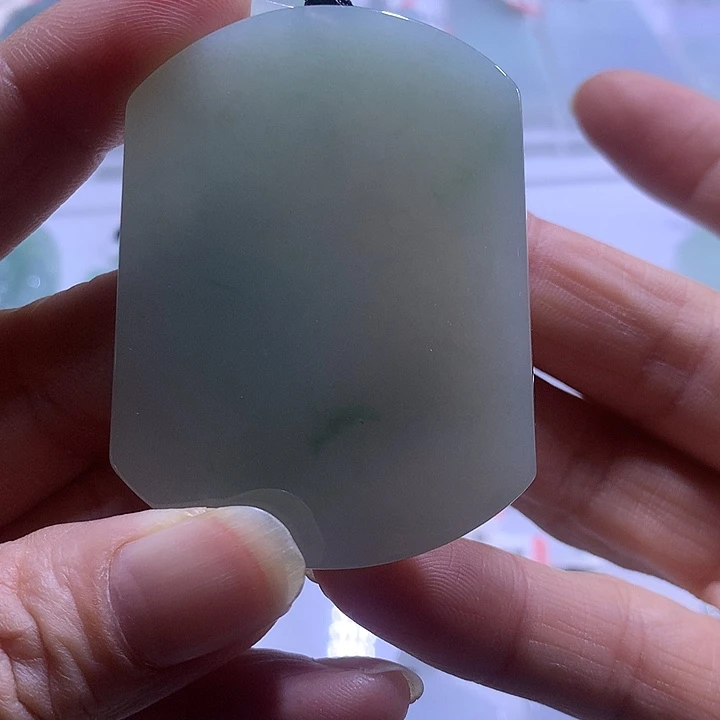 翡翠未镶嵌颈饰天然翡翠吊坠A货