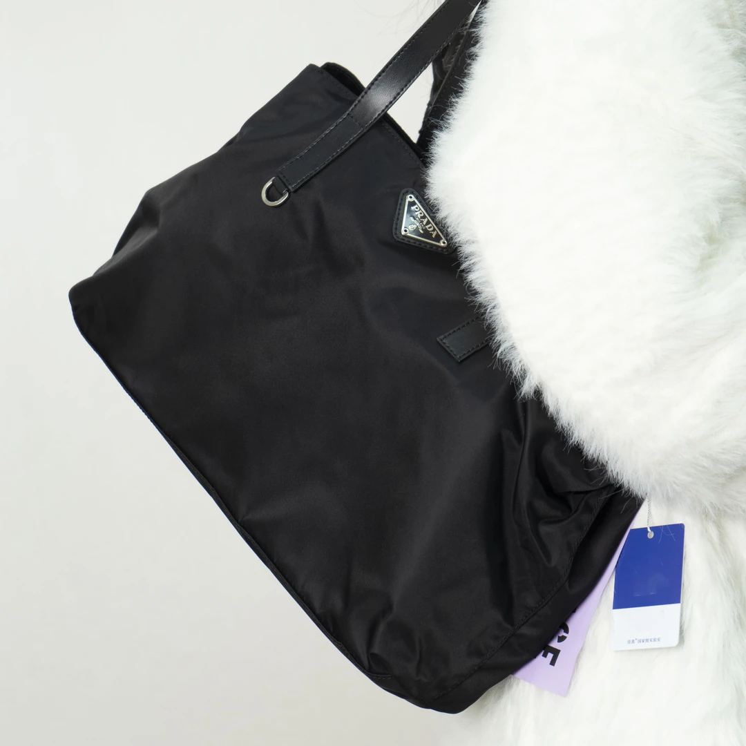 95新 Prada/普拉达 黑银拼皮横版托特包/35/A03119BD14