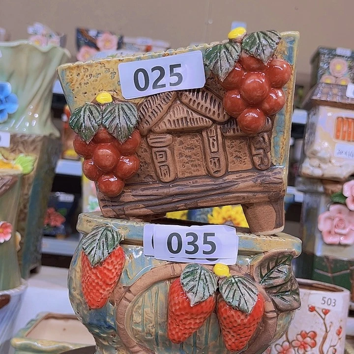 紫砂花盆陶瓷制品