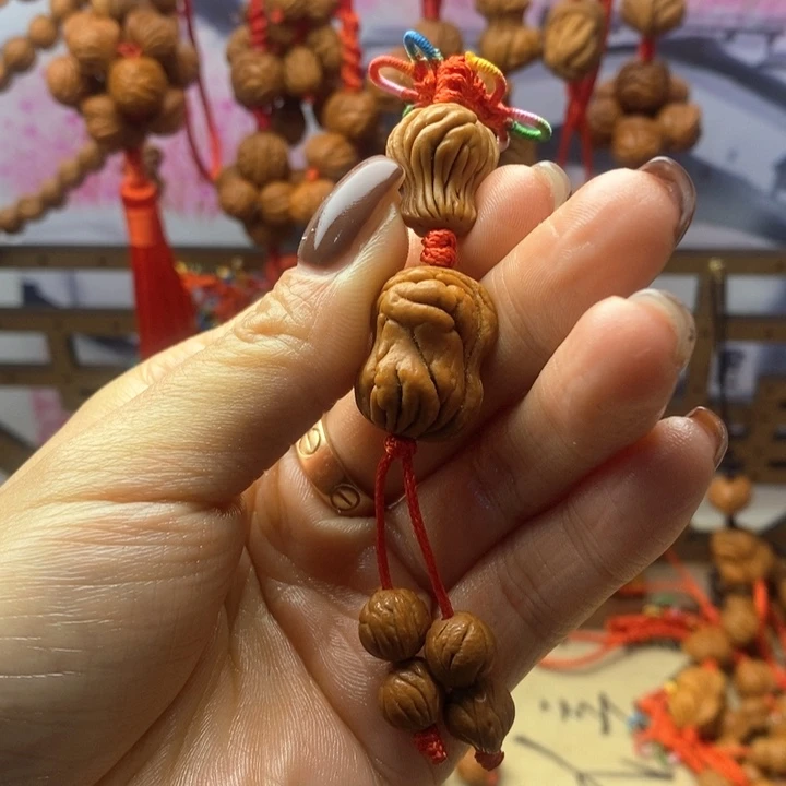 桃核吊坠龙纹桃枭