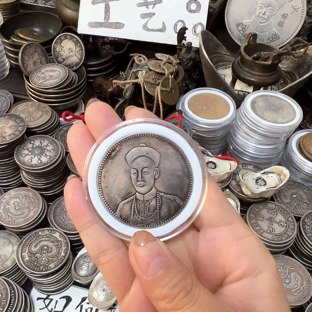 金属复古风格摆件