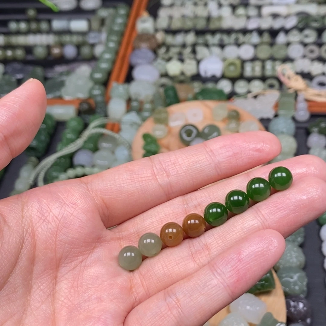 用***3和田玉未镶嵌颈饰