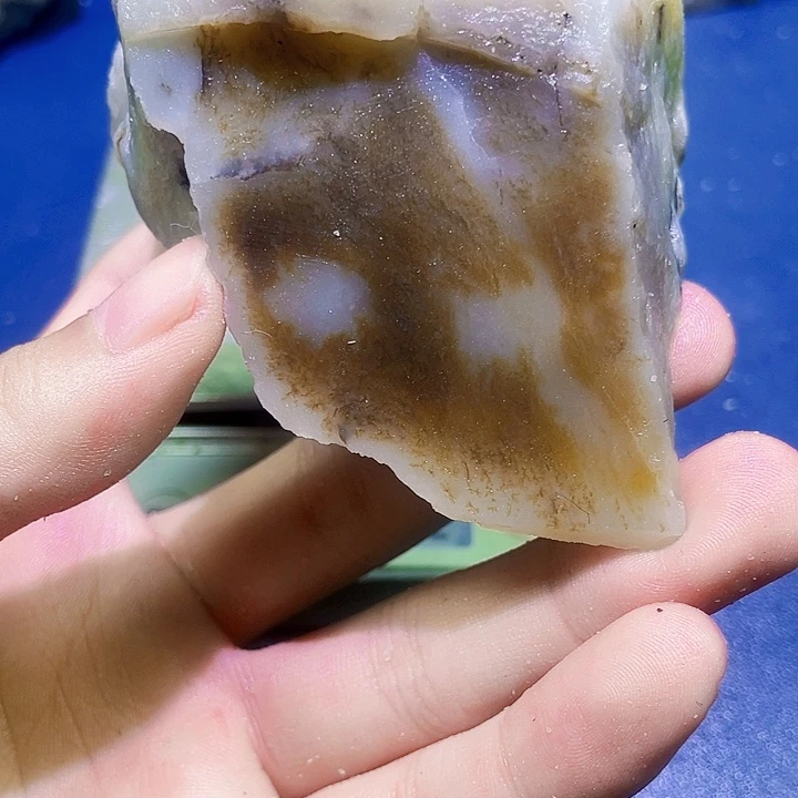 未镶嵌和田玉（糖玉）珠宝半成品