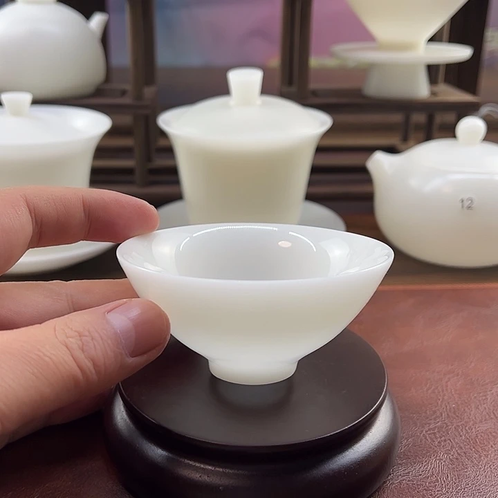 釉烧璞玉瓷90ml斗笠主人杯