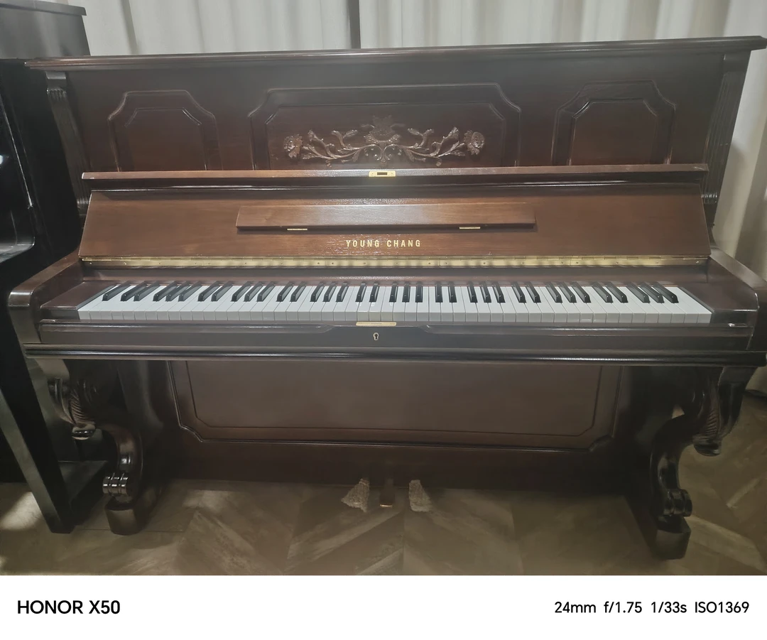 英昌121中古钢琴