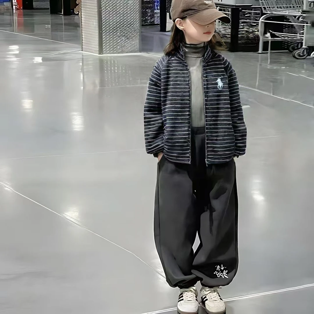 加绒加厚2025秋季新款小马上衣加绒加厚韩版条纹儿童外套休闲黑色