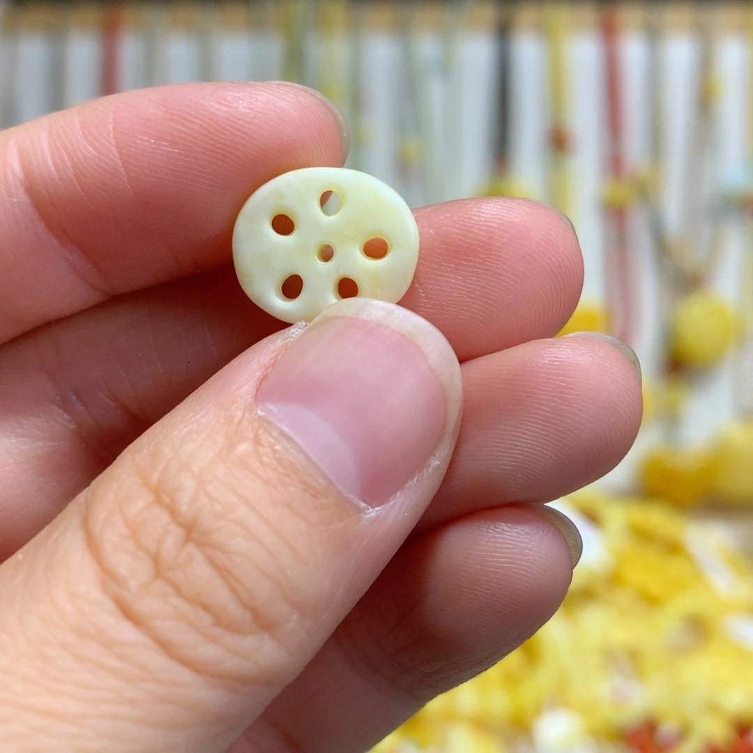 蜜蜡未镶嵌裸石配饰