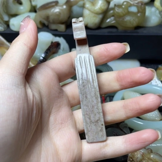 未镶嵌和田玉（糖玉）车挂