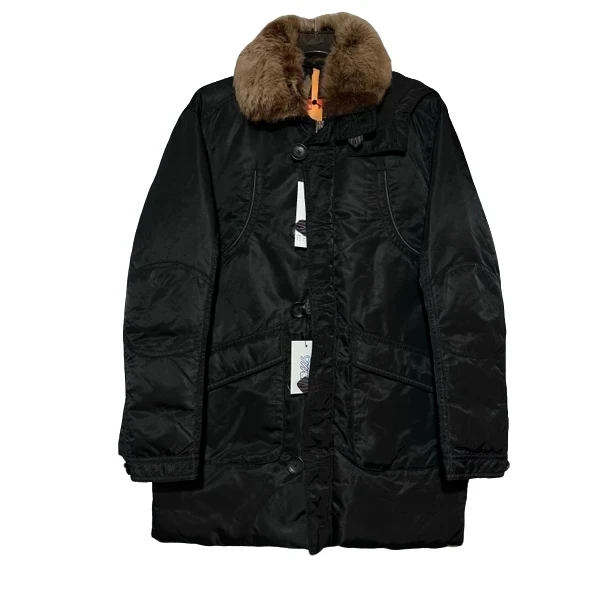 未使用 HugoBoss/雨果博斯 纯黑毛领羽绒服