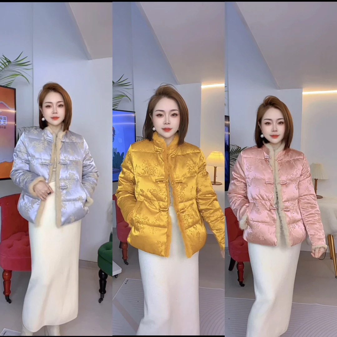 【温婉】2025年秋冬新款立领加绒减龄纯色提花休闲棉衣外套