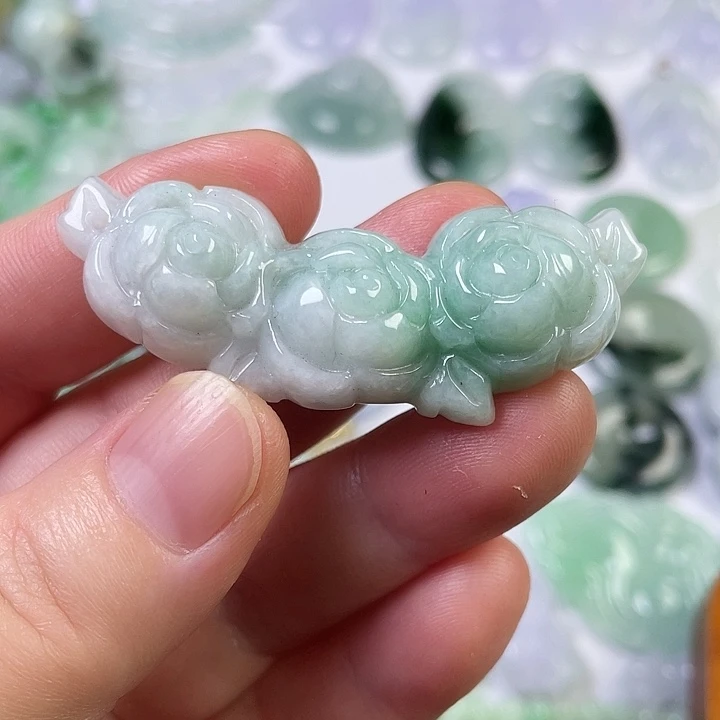 翡翠未镶嵌颈饰玉衡