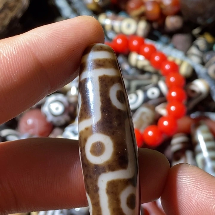 向***发玛瑙/玉髓未镶嵌颈饰