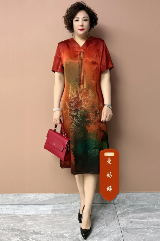 夏季火爆款高档丝质妈妈装连衣裙新款宽松大码桑中老年旗袍裙