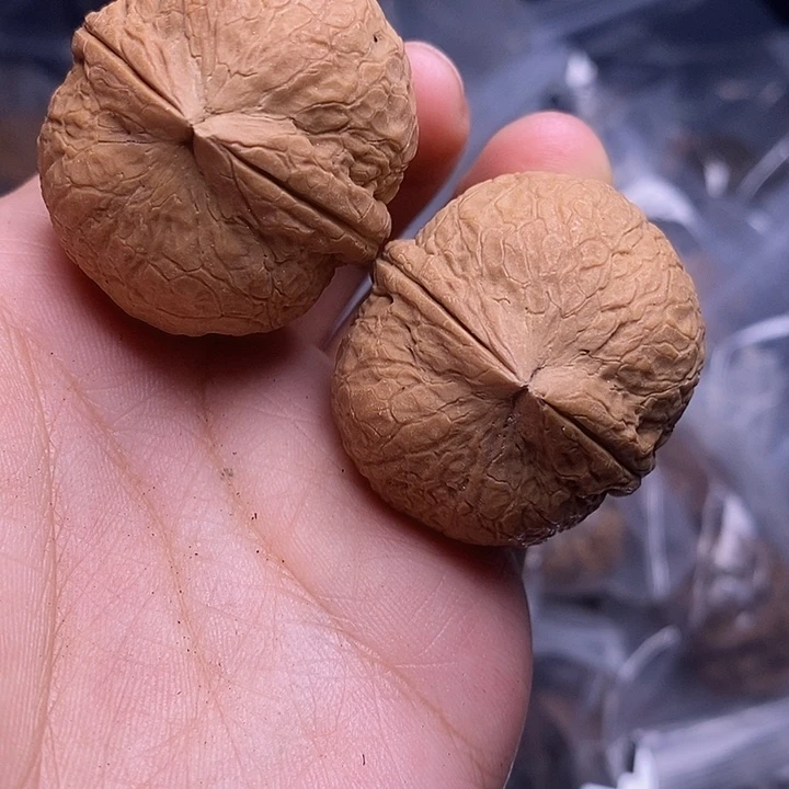 文玩核桃吊坠    53