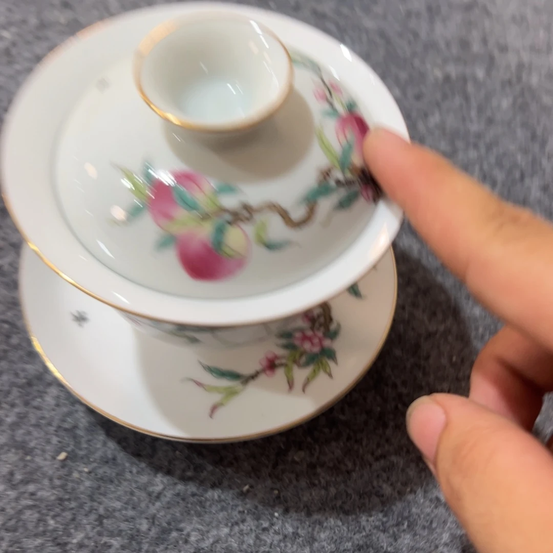 白粉彩九桃玲珑盖碗全