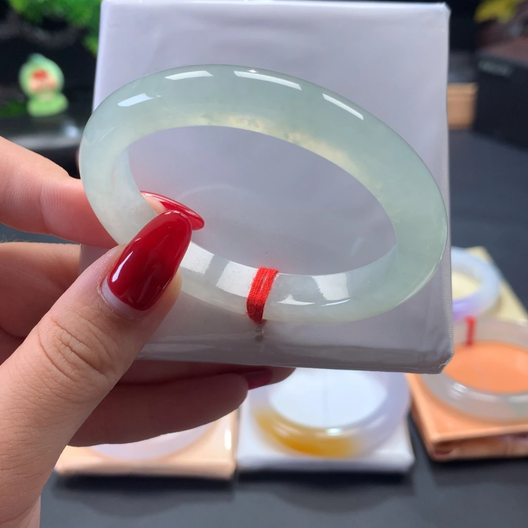 翡翠未镶嵌手镯冰晴起光贵妃52.7 5号